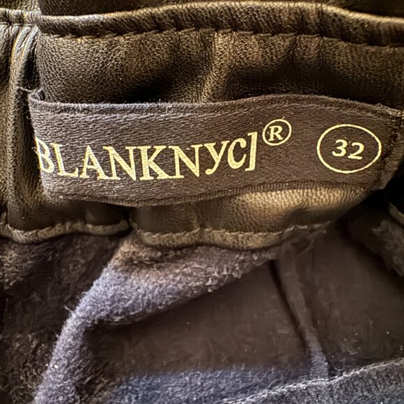 NWT BLANK NYC Black Faux Leather Paperbag Waist in Women's 32 - Picture 3 of 12